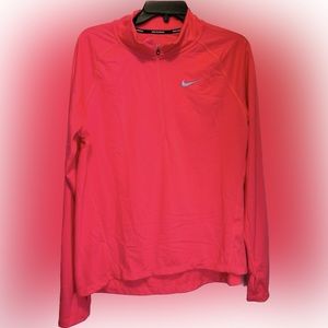 🎉3 for 30🎉 Women’s Nike DRI-FiIT long sleeve shirt